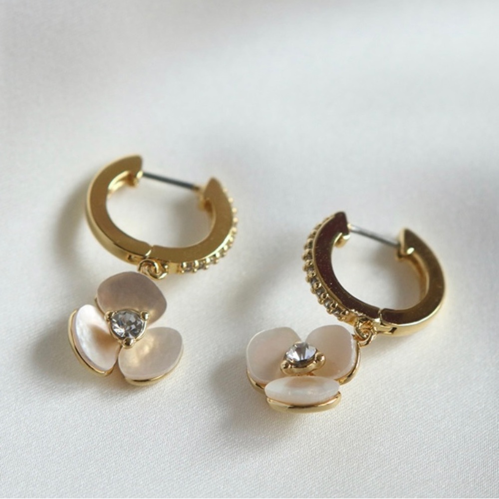 Kate Spade Mini Hoops flower earrings - GOLD - brand new